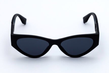 FENDI FE9689 Women Sunglasses – Matte Black – Polarized – Size Medium